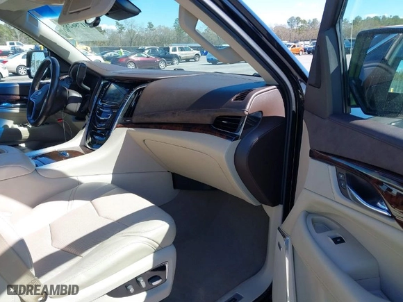 2015 Cadillac Escalade Luxury with VIN 1GYS4MKJ7FR607778, listed as a IAAI auction lot 41786288 with 140,374 mi miles. Bid and sale history available at carsss.com. Image 5.