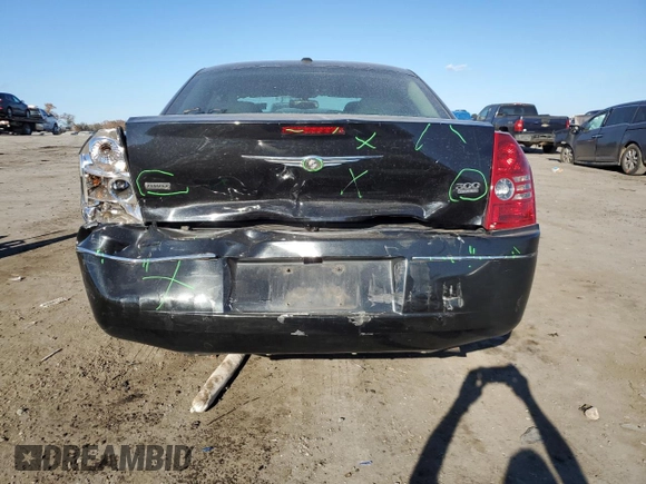 2010 Chrysler 300 Touring with VIN 2C3CK5CV0AH158965, listed as a Copart auction lot 78250414 with 219,261 mi miles and Salvage Title. Bid and sale history available at carsss.com. Image 6.
