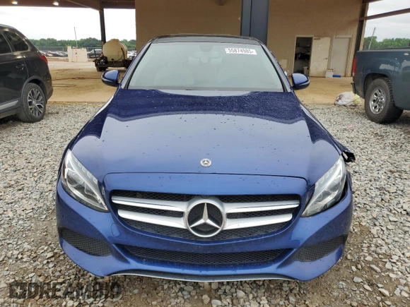 2018 Mercedes-Benz C 300 z VIN 55SWF4JB6JU240347, wystawiony jako Copart lot #55874985 z przebiegiem 101 697 mil mil oraz Szkoda całkowita • Salvage title. Historia ofert i sprzedaży dostępna na DreamBid. Obrazek 5.