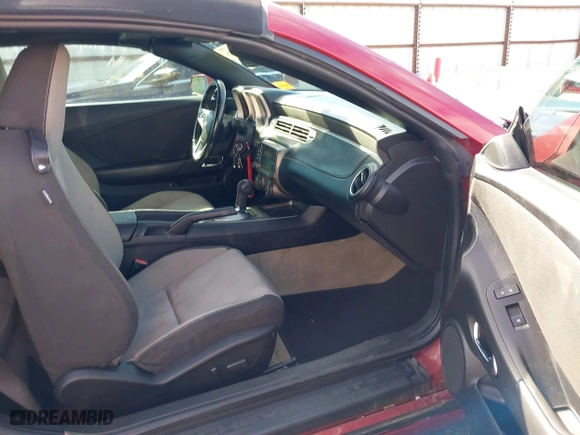 2015 Chevrolet Camaro LT with VIN 2G1FD3D35F9104138, listed as a IAAI auction lot 41642338 with 125,320 mi miles. Bid and sale history available at carsss.com. Image 5.