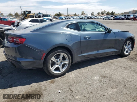 2022 Chevrolet Camaro 1LT z VIN 1G1FB1RX0N0121962, wystawiony jako Copart lot #50792885 z przebiegiem 59 681 mil mil oraz Szkoda całkowita • Salvage title. Historia ofert i sprzedaży dostępna na DreamBid. Obrazek 3.