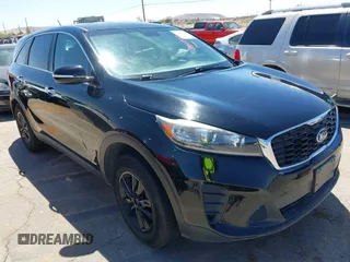 2019 Kia Sorento LX z VIN 5XYPG4A37KG530909, wystawiony jako IAAI lot #42078553 z przebiegiem 190 424 mil mil oraz . Historia ofert i sprzedaży dostępna na DreamBid. Obrazek 1.