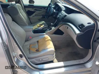 2010 Acura TSX с VIN JH4CU2F60AC038058, выставлен на аукционе IAAI как лот 42501248 с пробегом 227 651 миль миль и . История ставок и продаж доступна на DreamBid. Изображение 5.