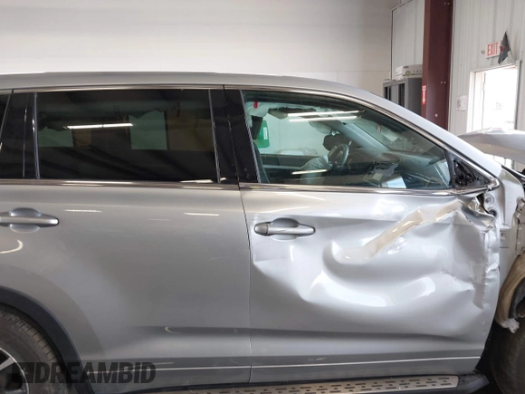 2017 Toyota Highlander LE with VIN 5TDBZRFH5HS377917, listed as a IAAI auction lot 42488526 with 63,460 mi miles and . Bid and sale history available at DreamBid. Image 14.