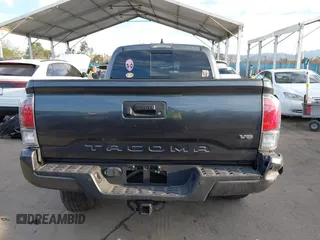2021 Toyota Tacoma SR5 z VIN 3TMDZ5BN6MM110938, wystawiony jako IAAI lot #41838703 z przebiegiem 67 680 mil mil oraz . Historia ofert i sprzedaży dostępna na DreamBid. Obrazek 16.