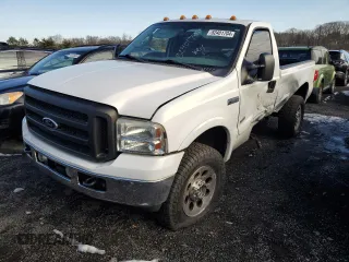 2005 Ford F-350 XL with VIN 1FTWF31P05EB41019, listed as a Copart auction lot 82401704 with 114,329 mi miles and Salvage title. Bid and sale history available at DreamBid. Image 1.