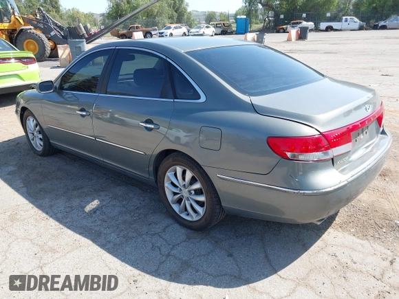 2006 Hyundai Azera SE with VIN KMHFC46F76A100535, listed as a IAAI auction lot 41969960 with 91,131 mi miles and . Bid and sale history available at DreamBid. Image 3.