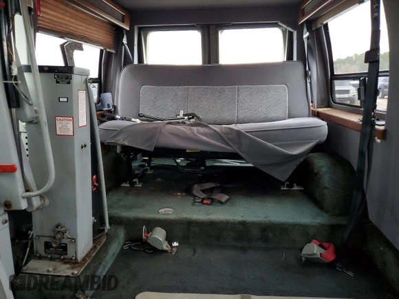 1999 Ford Econoline Cargo with VIN 1FDRE14W8XHA94374, listed as a Copart auction lot 84202274 with 121,869 mi miles and Clean Title. Bid and sale history available at carsss.com. Image 10.