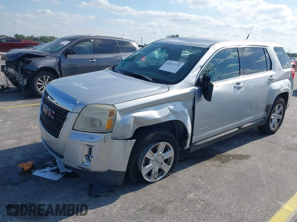 2011 GMC Terrain SLE-1 z VIN 2CTALMEC2B6275986, wystawiony jako IAAI lot #42077770 z przebiegiem 103 390 mil mil oraz . Historia ofert i sprzedaży dostępna na DreamBid. Obrazek 2.