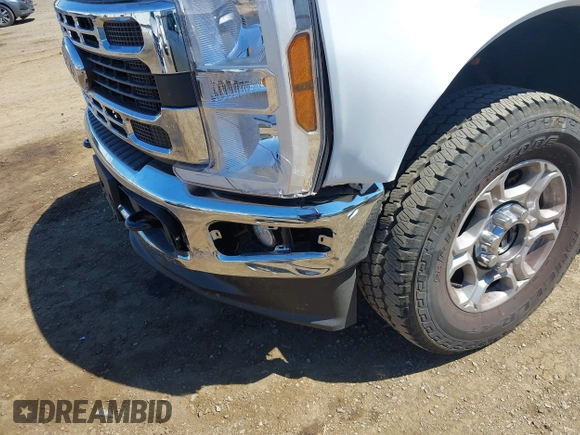 2025 Ford F-250 XL с VIN 1FT7W2BT5SEC99779, выставлен на аукционе IAAI как лот 42849068 с пробегом 7 850 миль миль и . История ставок и продаж доступна на DreamBid. Изображение 17.