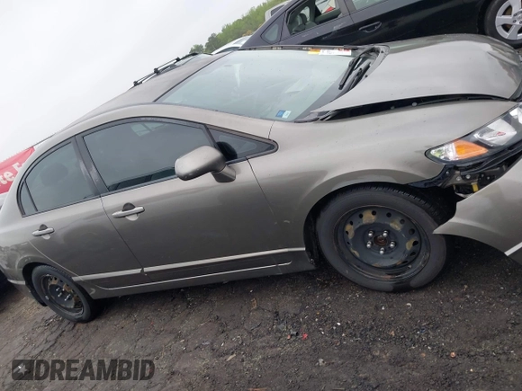 2008 Honda Civic LX with VIN 2HGFA16588H352185, listed as a IAAI auction lot 41917952 with 195,612 mi miles and . Bid and sale history available at DreamBid. Image 13.