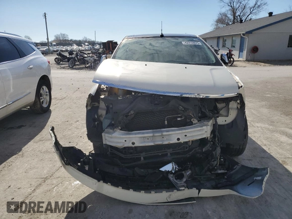 2008 Lincoln MKX with VIN 2LMDU68C38BJ34390, listed as a Copart auction lot 42412075 with 136,576 mi miles and Salvage Title. Bid and sale history available at DreamBid. Image 5.