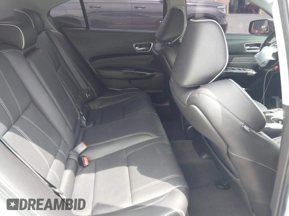 2018 Acura TLX w/Technology Pkg with VIN 19UUB3F59JA000947, listed as a IAAI auction lot 41981918 with 61,187 mi miles. Bid and sale history available at carsss.com. Image 8.