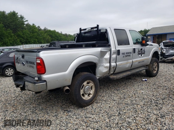 2014 Ford F-250 XL with VIN 1FT7W2B66EEA95457, listed as a Copart auction lot 59625155 with 118,040 mi miles and Salvage title. Bid and sale history available at DreamBid. Image 3.