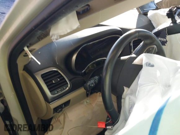 2020 Jeep Grand Cherokee Limited z VIN 1C4RJFBGXLC239821, wystawiony jako IAAI lot #41216680 z przebiegiem 83 055 mil mil oraz . Historia ofert i sprzedaży dostępna na DreamBid. Obrazek 7.