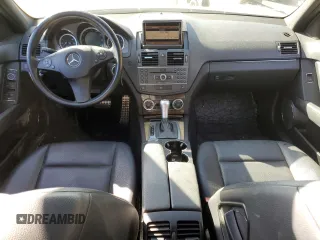 2011 Mercedes-Benz C 350 Sport z VIN WDDGF5GB0BR137395, wystawiony jako Copart lot #75767944 z przebiegiem 158 087 mil mil oraz Szkoda całkowita • Salvage title. Historia ofert i sprzedaży dostępna na DreamBid. Obrazek 8.