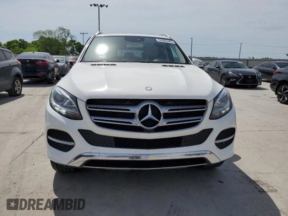 2017 Mercedes-Benz GLE 350 z VIN 4JGDA5JB1HA841287, wystawiony jako Copart lot #52943465 z przebiegiem 72 295 mil mil oraz Szkoda całkowita • Salvage title. Historia ofert i sprzedaży dostępna na DreamBid. Obrazek 5.