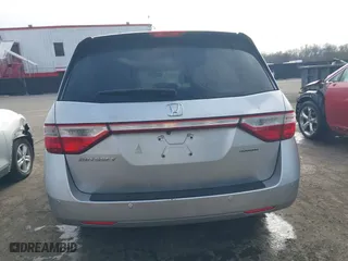 2013 Honda Odyssey Touring with VIN 5FNRL5H97DB021403, listed as a IAAI auction lot 41606606 with 223,547 mi miles. Bid and sale history available at carsss.com. Image 16.