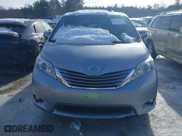 2016 Toyota Sienna Ltd with VIN 5TDDK3DC6GS133774, listed as a IAAI auction lot 41580518 with 247,193 mi miles. Bid and sale history available at carsss.com. Image 13.