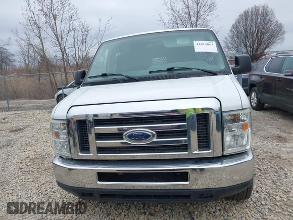 2013 Ford Econoline Cargo Commercial z VIN 1FTNE2EW5DDA32862, wystawiony jako IAAI lot #42012064 z przebiegiem 123 985 mil mil oraz . Historia ofert i sprzedaży dostępna na DreamBid. Obrazek 12.
