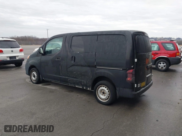 2015 Nissan NV200 S z VIN 3N6CM0KN6FK714403, wystawiony jako IAAI lot #41705950 z przebiegiem 84 384 mil mil oraz . Historia ofert i sprzedaży dostępna na DreamBid. Obrazek 3.