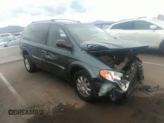 2007 Chrysler Town & Country LWB Touring with VIN 2A4GP54L27R267677, listed as a IAAI auction lot 39392596 with 111,301 mi miles. Bid and sale history available at carsss.com. Image 1.
