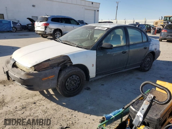 1998 Saturn SL with VIN 1G8ZF5287WZ120978, listed as a Copart auction lot 43070995 with 279,889 mi miles and Salvage Title. Bid and sale history available at carsss.com. Image 1.