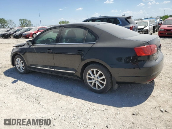 2013 Volkswagen Jetta SE с VIN 3VWDX7AJ4DM401838, выставлен на аукционе Copart как лот 86765074 с пробегом 105 218 миль миль и Списание • Salvage title. История ставок и продаж доступна на DreamBid. Изображение 2.