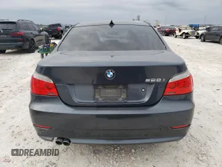 2009 BMW 5 Series 528i with VIN WBANU53509C121621, listed as a Copart auction lot 42381604 with 309,780 mi miles and Clean Title. Bid and sale history available at carsss.com. Image 6.