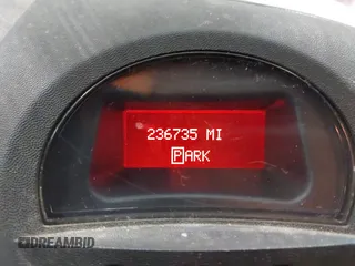 2004 Pontiac Grand Prix GT2 z VIN 2G2WS522641126247, wystawiony jako IAAI lot #42338014 z przebiegiem 236 735 mil mil oraz . Historia ofert i sprzedaży dostępna na DreamBid. Obrazek 7.