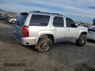 2012 Chevrolet Tahoe LT z VIN 1GNSKBE04CR162079, wystawiony jako Copart lot #44266775 z przebiegiem 114 873 mil mil oraz Szkoda całkowita • Salvage title. Historia ofert i sprzedaży dostępna na DreamBid. Obrazek 3.