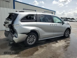 2025 Toyota Sienna XLE с VIN 5TDYRKEC5SS228793, выставлен на аукционе Copart как лот 60269765 с пробегом 11 976 миль миль и Чистый • Clean title. История ставок и продаж доступна на DreamBid. Изображение 3.
