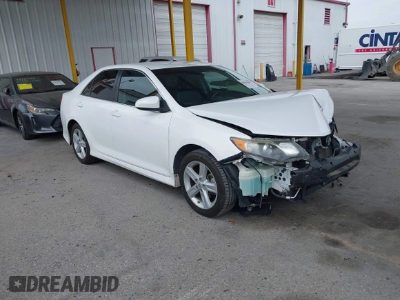 2012 Toyota Camry L with VIN 4T1BF1FK4CU191355, listed as a IAAI auction lot 42043091 with 139,629 mi miles. Bid and sale history available at carsss.com. Image 1.