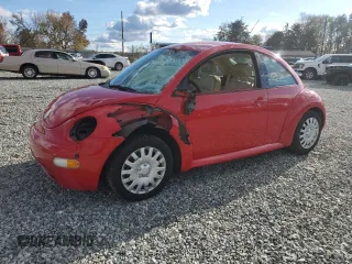 2005 Volkswagen New Beetle Coupe GL with VIN 3VWBK31C25M411138, listed as a Copart auction lot 81257144 with 119,906 mi miles and Salvage Title. Bid and sale history available at carsss.com. Image 1.