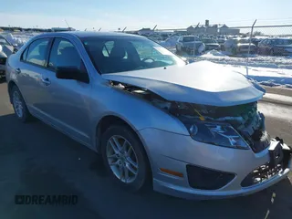 2012 Ford Fusion S with VIN 3FAHP0GA1CR150898, listed as a IAAI auction lot 41753960 with 52,427 mi miles. Bid and sale history available at carsss.com. Image 1.