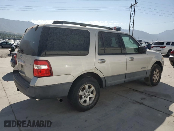 2007 Ford Expedition XLT with VIN 1FMFU16597LA84136, listed as a Copart auction lot 64384935 with 206,517 mi miles and Clean title. Bid and sale history available at DreamBid. Image 3.