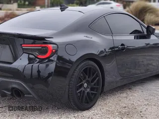 2017 Toyota 86 with VIN JF1ZNAA18H9706314, listed as a Copart auction lot 43111575 with 109,600 mi miles and Salvage Title. Bid and sale history available at carsss.com. Image 4.