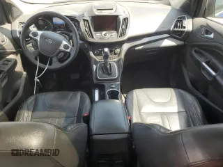2013 Ford Escape Titanium z VIN 1FMCU0J99DUB78353, wystawiony jako Copart lot #54324725 z przebiegiem 209 829 mil mil oraz Czysty tytuł • Clean title. Historia ofert i sprzedaży dostępna na DreamBid. Obrazek 8.