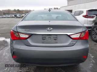 2014 Hyundai Sonata SE with VIN 5NPEC4AC5EH894598, listed as a IAAI auction lot 41242457 with 153,635 mi miles and . Bid and sale history available at DreamBid. Image 15.