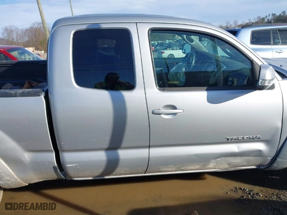 2013 Toyota Tacoma with VIN 5TFUU4EN6DX081858, listed as a IAAI auction lot 41567681 with NaN miles. Bid and sale history available at carsss.com. Image 13.