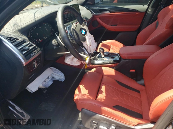 2023 BMW X4 M z VIN 5YM23EC02P9R51063, wystawiony jako Copart lot #62437474 z przebiegiem 5 395 mil mil oraz Szkoda całkowita • Salvage title. Historia ofert i sprzedaży dostępna na DreamBid. Obrazek 7.