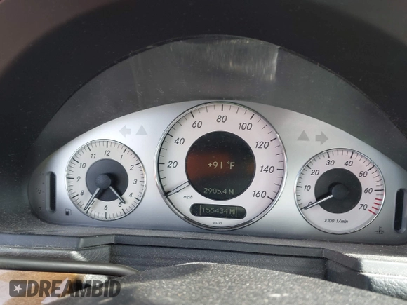 2008 Mercedes-Benz E-Class Luxury 3.5L with VIN WDBUF87X88B317900, listed as a IAAI auction lot 41827185 with 155,434 mi miles. Bid and sale history available at carsss.com. Image 7.