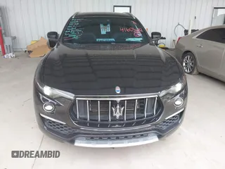 2019 Maserati Levante GranLusso z VIN ZN661XUL4KX321570, wystawiony jako IAAI lot #41603682 z przebiegiem 120 085 mil mil oraz . Historia ofert i sprzedaży dostępna na DreamBid. Obrazek 13.