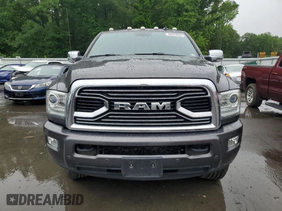2018 Ram 2500 Limited z VIN 3C6UR5GL5JG289269, wystawiony jako Copart lot #59324035 z przebiegiem 94 266 mil mil oraz Szkoda całkowita • Salvage title. Historia ofert i sprzedaży dostępna na DreamBid. Obrazek 5.