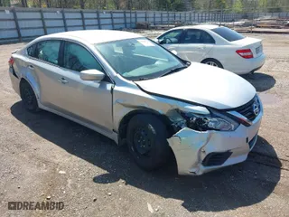 2018 Nissan Altima 2.5 SR with VIN 1N4AL3AP7JC250933, listed as a IAAI auction lot 41996714 with 259,265 mi miles. Bid and sale history available at carsss.com. Image 1.