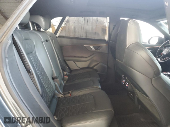 2023 Audi RS Q8 z VIN WU1ARBF19PD039360, wystawiony jako Copart lot #47538615 z przebiegiem 8 961 mil mil oraz Szkoda całkowita • Salvage title. Historia ofert i sprzedaży dostępna na DreamBid. Obrazek 11.