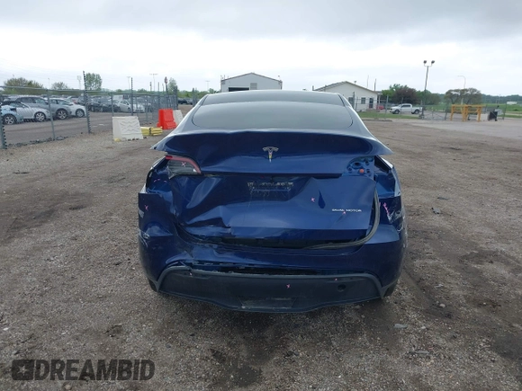 2023 Tesla Model Y Long Range z VIN 7SAYGDEE0PF840787, wystawiony jako IAAI lot #42172489 z przebiegiem 16 314 mil mil oraz . Historia ofert i sprzedaży dostępna na DreamBid. Obrazek 17.