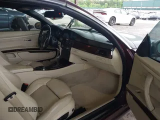 2009 BMW 3 Series 335i с VIN WBAWL73539P182652, выставлен на аукционе IAAI как лот 42333160 с пробегом 110 371 миль миль и . История ставок и продаж доступна на DreamBid. Изображение 5.