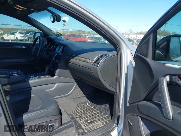 2015 Audi Q7 S line Prestige с VIN WA1DGAFE9FD029921, выставлен на аукционе IAAI как лот 42045827 с пробегом 78 162 миль миль и . История ставок и продаж доступна на DreamBid. Изображение 5.