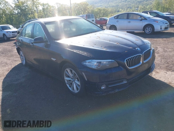 2015 BMW 5 Series 528i xDrive with VIN WBA5A7C58FD625974, listed as a IAAI auction lot 42193905 with 152,664 mi miles and . Bid and sale history available at carsss.com. Image 1.